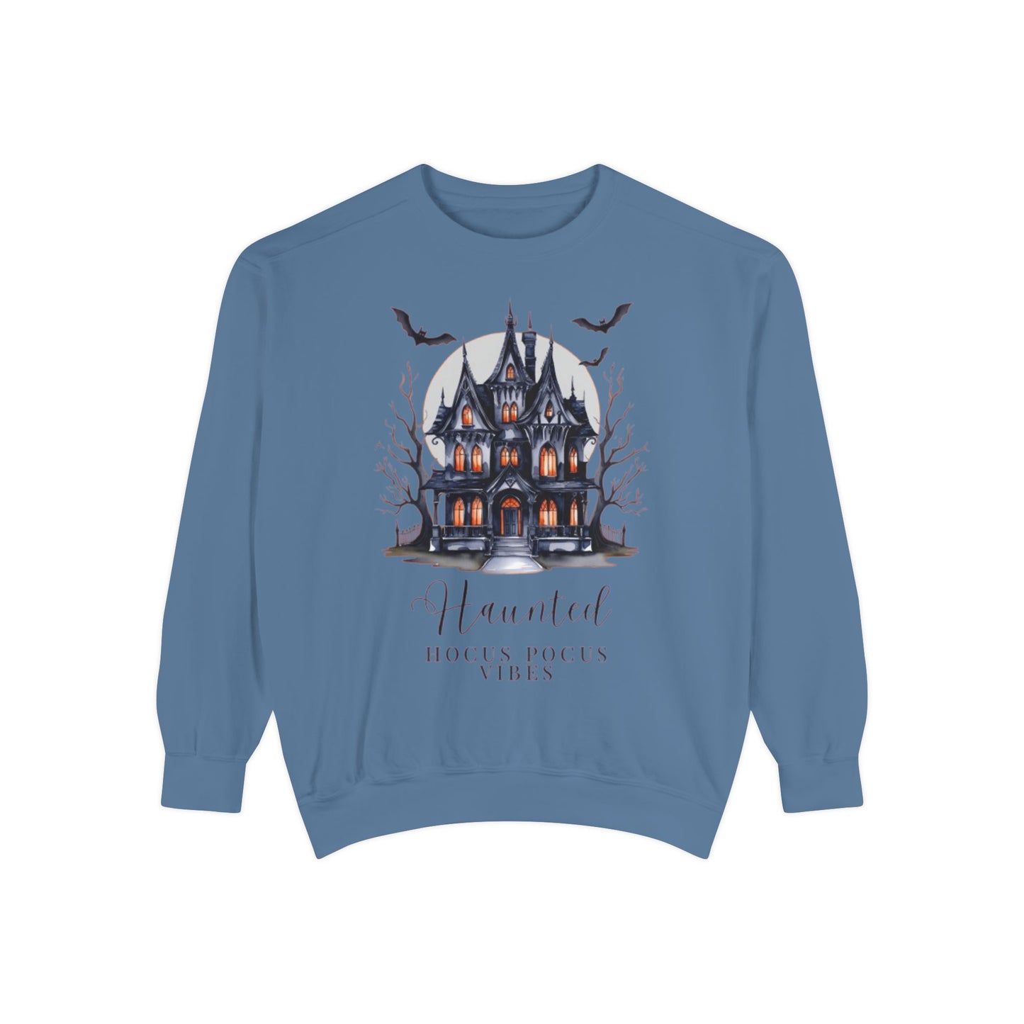 Haunted House Sweatshirt, Cozy Unisex Sweatshirt for Halloween, Spooky Fall Apparel, Ghostly Vibes for Autumn Celebrations, Perfect [...]