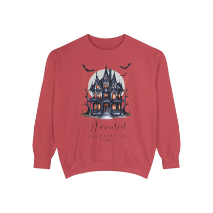Haunted House Sweatshirt, Cozy Unisex Sweatshirt for Halloween, Spooky Fall Apparel, Ghostly Vibes for Autumn Celebrations, Perfect [...]